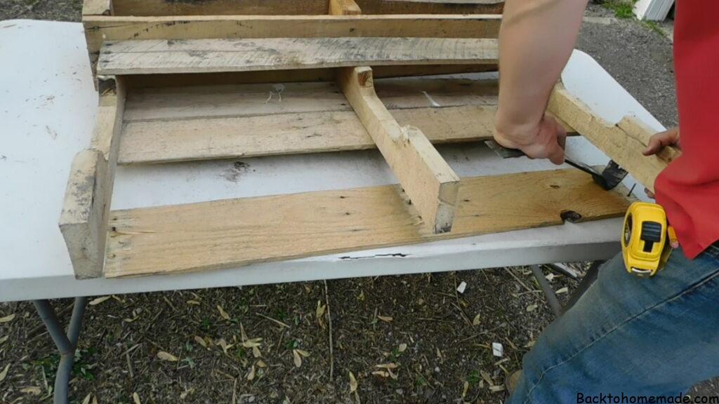 DIY Pallet Planter Boxes